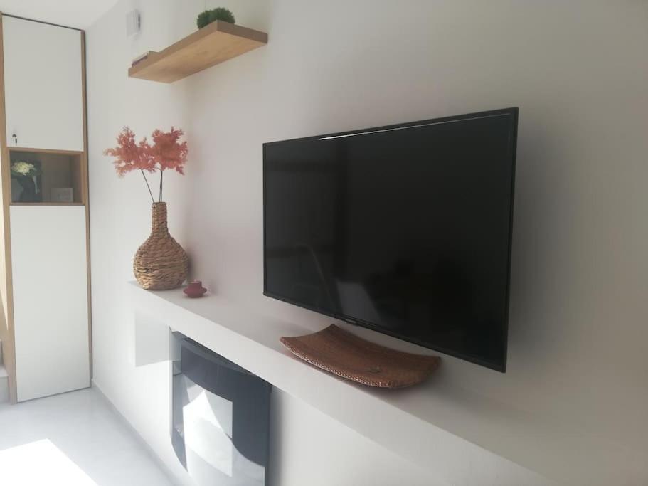 Brio Luxurious Urban Stay In Heraklio,Wifi,Αc Heraklion  Ngoại thất bức ảnh
