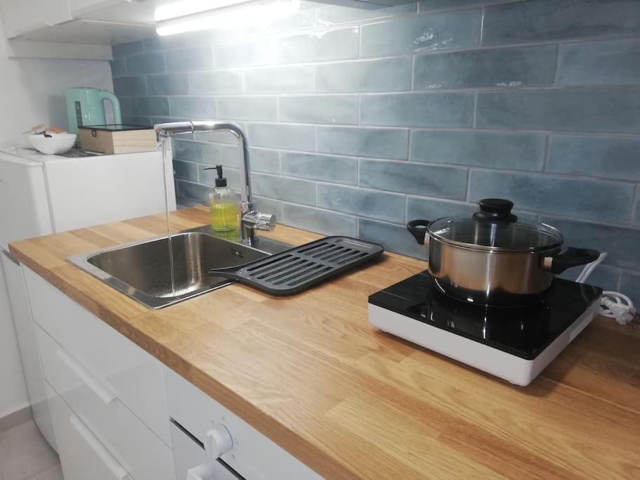 Brio Luxurious Urban Stay In Heraklio,Wifi,Αc Heraklion  Ngoại thất bức ảnh