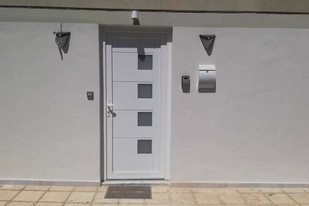 Brio Luxurious Urban Stay In Heraklio,Wifi,Αc Heraklion  Ngoại thất bức ảnh