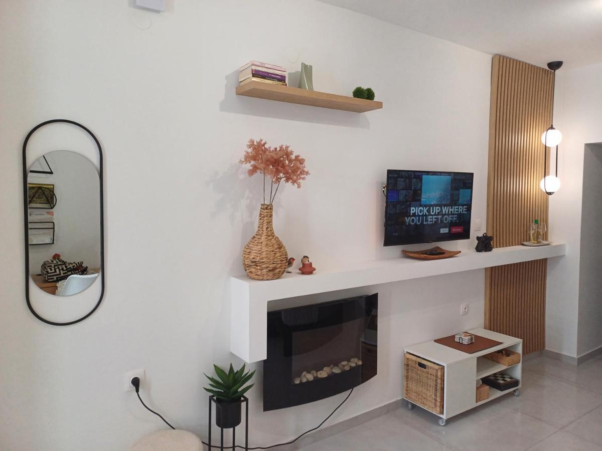Brio Luxurious Urban Stay In Heraklio,Wifi,Αc Heraklion  Ngoại thất bức ảnh
